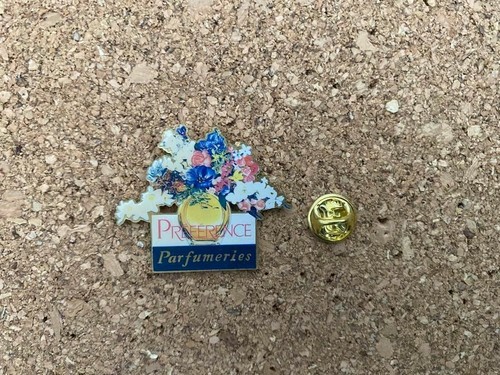 B17 pin perfume parfun - pin's,