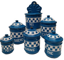 Série de Pots à Epices , Boîte à Sel Tôle Emaillée en Relief DAMIER BLEU Vintage