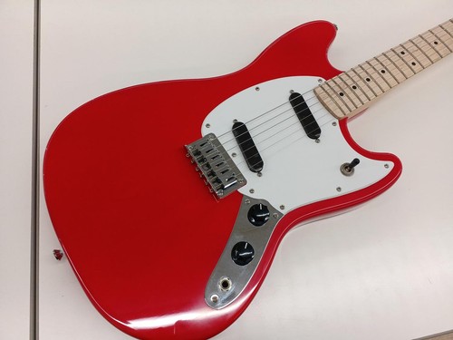 Squier fender sonic - by,