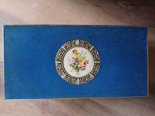 Ancienne boîte chocolats - , en