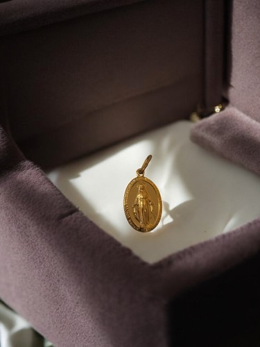 Médaille religieuse vintage
