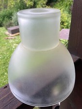 Grand abat-jour en verre blanc