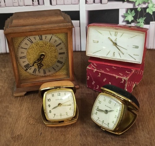 Lot anciens réveils 1 - +,