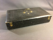 Ancienne ménagère couteaux de table et à découper signés F. CLEY Gerardmer