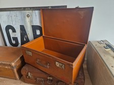 Ancienne malle militaire