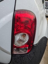 Feu arrière droit exterieur Dacia Duster Crossover 1.6 16V (K4M-696) 265500033R