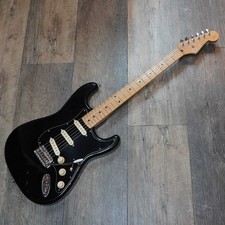 Squier by Fender SST-33 silver