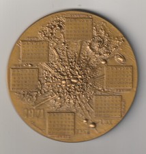 Médaille ,Calendrier 1971-  "A l'origine était l'atome..." La Création du Monde