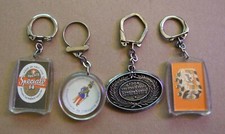 4 Anciens PORTE-CLÉS thème