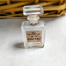 Collector miniature de parfum