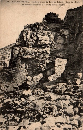 Cpa cap frehel rochers à - cap,