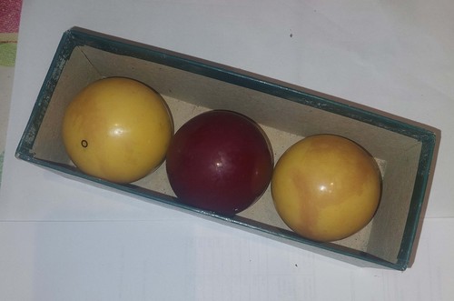 Boules billard anciennes - boules,