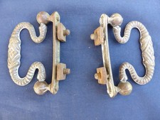 2  poignées plaque métal