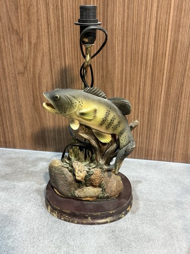 Ancienne lampe poisson truite - poisson,