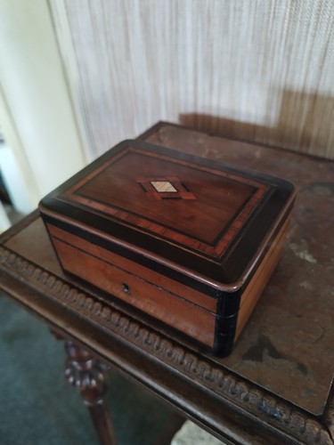 Coffret bijoux marquetterie - à,