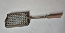 Gaufrier ancien fonte batirex