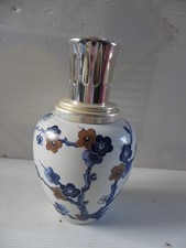 Ancienne lampe Berger en porcelaine marquée R  décor japonisant TBE