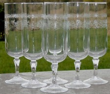 6 flûtes à champagne en cristal d'Arques modèle Matignon (prix de 6 verres)