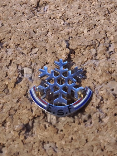 Broche pin badge insigne - broche,