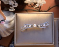 Broche Agenté Noeud Papillon Ruban Perle Serti CZ Art Deco Vintage Style XZ25