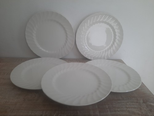 Assiettes plates torsadées - assiettes,