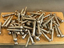 Lot de 65 vis à bois tête ronde ancien stock de quincaillerie 8.5x50