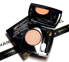 Fard à paupières longue