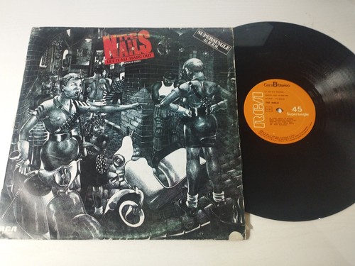The nails let all hang - it, out