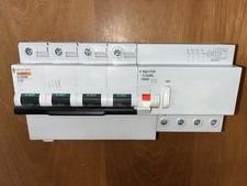 DISJONCTEUR DIFFERENTIEL TETRAPOLAIRE 125A 30mA COURBE C MERLIN GERIN 125AMPERE