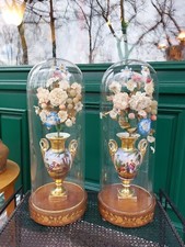 Globes Verre Cloche Marquetterie Vases Porcelaine de Paris XIX ème siècle