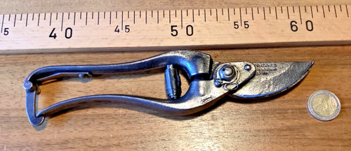 Outils anciens old - anciens,old, tool,vieux