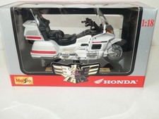 MOTO HONDA GOLD WING SE blanc