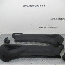 Bas caisse lateral gauche et droit Kymco Agility City 50 4t (64305-LFC2-E000-...