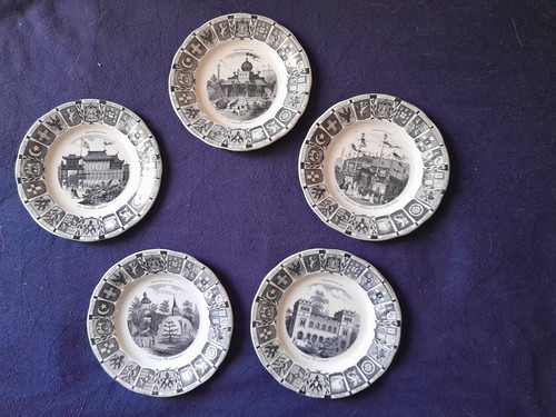 Assiettes exposition - assiettes,