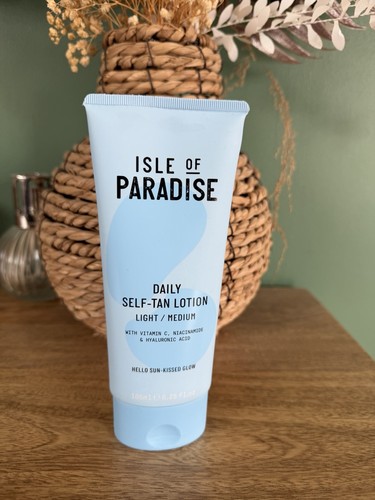 Isle paradise daily - of,