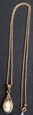 Collier avec pendentif en OR massif avec camée sur coquille femme gold cameo