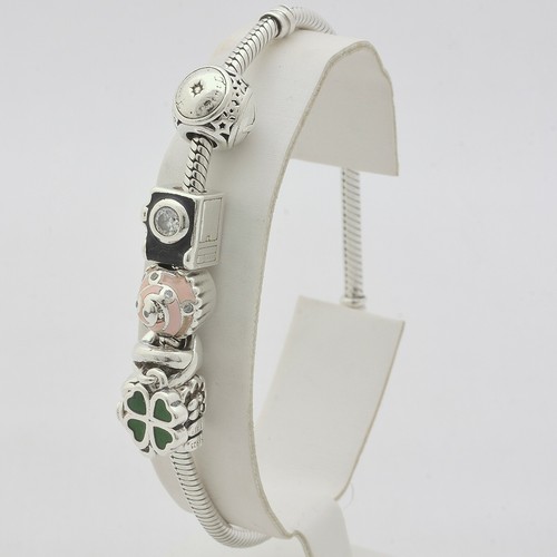 Pandora bracelet moments - pandora,