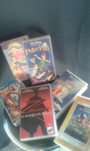 Lot cassettes vidéos vhs - cassettes,