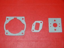  Joint entre pipe admission  carburateur débroussailleuse à droite sur la photo 