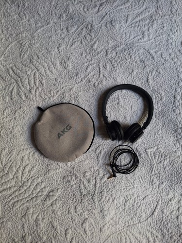 Casque audio filaire - , by