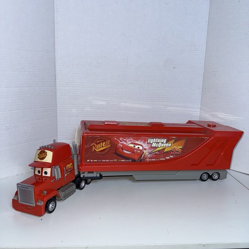 Pixar cars mega mack - cars, playtown