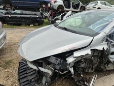 Verin de capot RENAULT CLIO 4 PHASE 2 654703934R