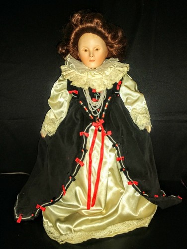 Queen elizabeth heirloom - elizabeth, i'