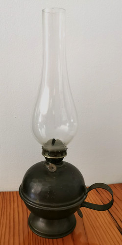 Ancienne lampe pétrole - ancienne, à