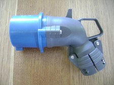 prise male hypra legrand 3P + terre 