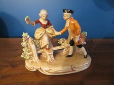 CAPODIMONTE Figurine Statuette Porcelaine scène galante 