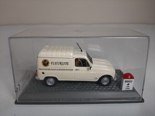 Voiture RENAULT 4 F6 "