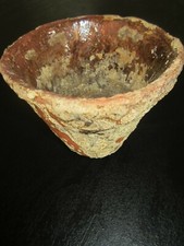 ANCIEN POT A RESINE VERNISSE