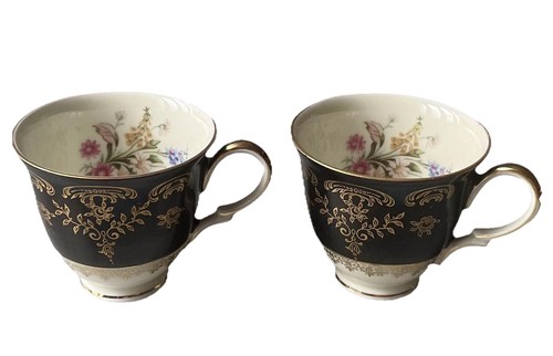 Tasses porcelaine - 2, en