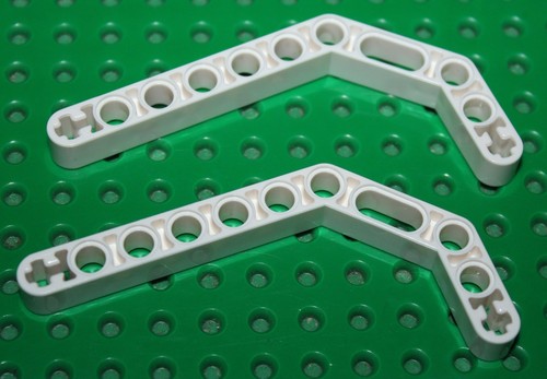 Lego white technic liftarm - lego, 2